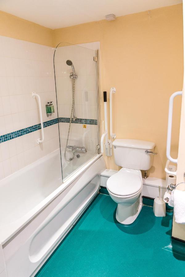 Bed and Breakfast Middle Aston House Esterno foto